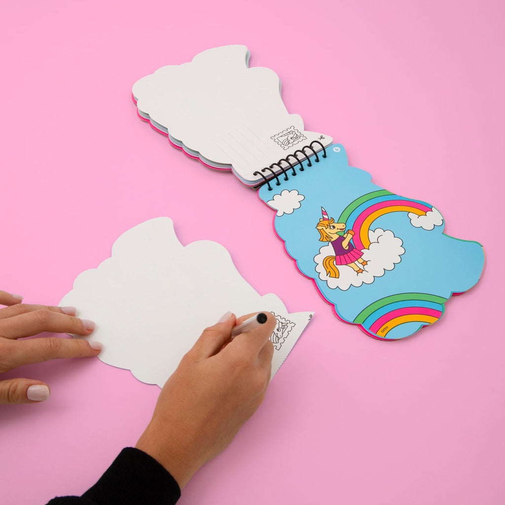 LIBRETA OMY DE PEGATINAS UNICORNIO
