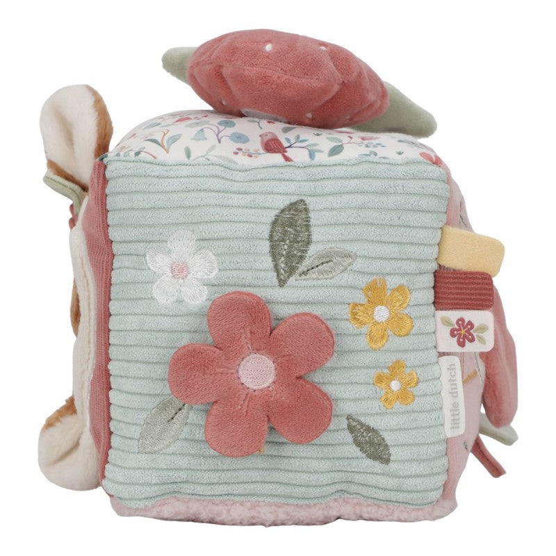 CUBO BLANDITO DE ACTIVIDADES FAIRY GARD